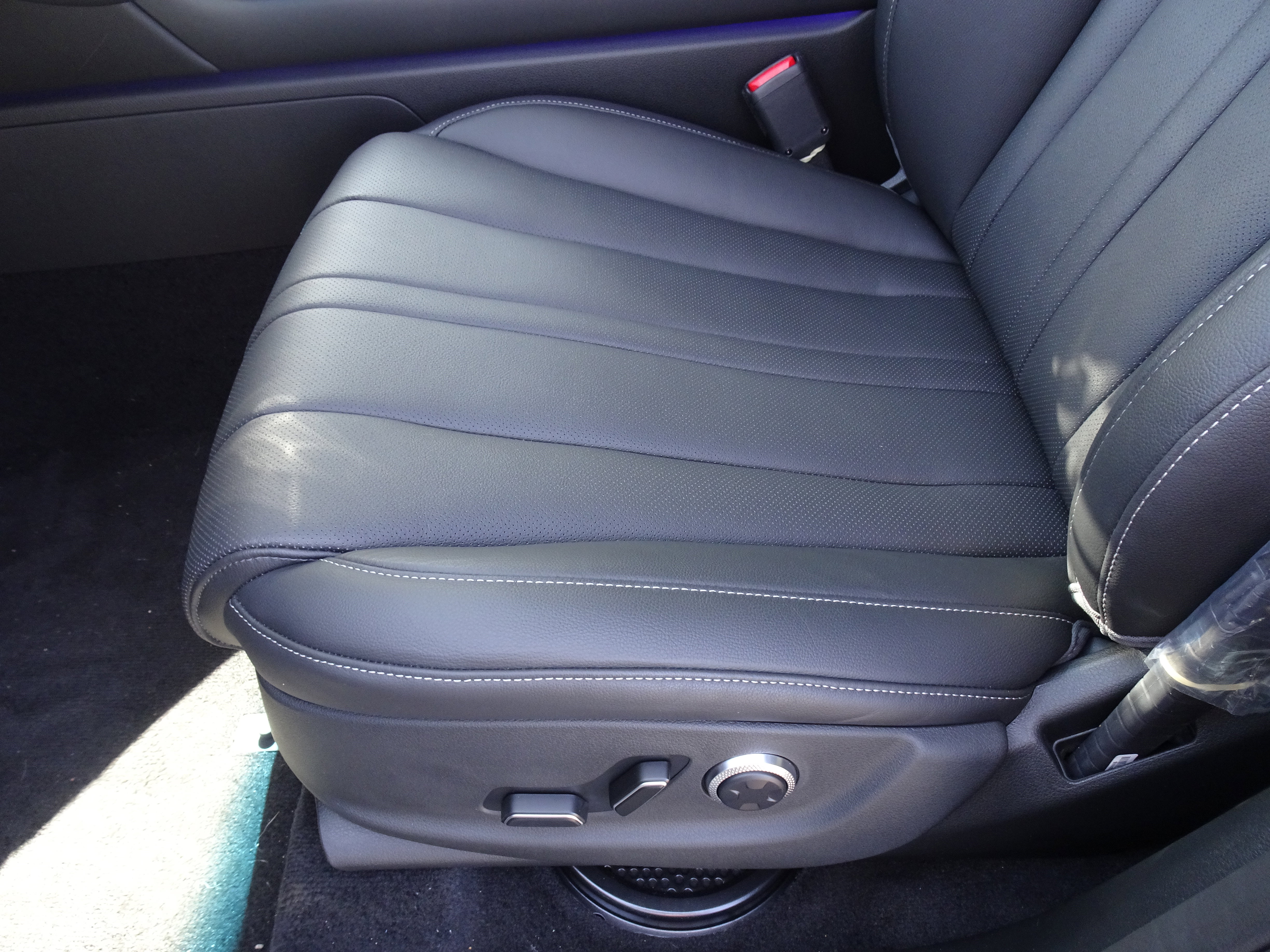 New 2025 Genesis GV80 2.5T Standard image 10