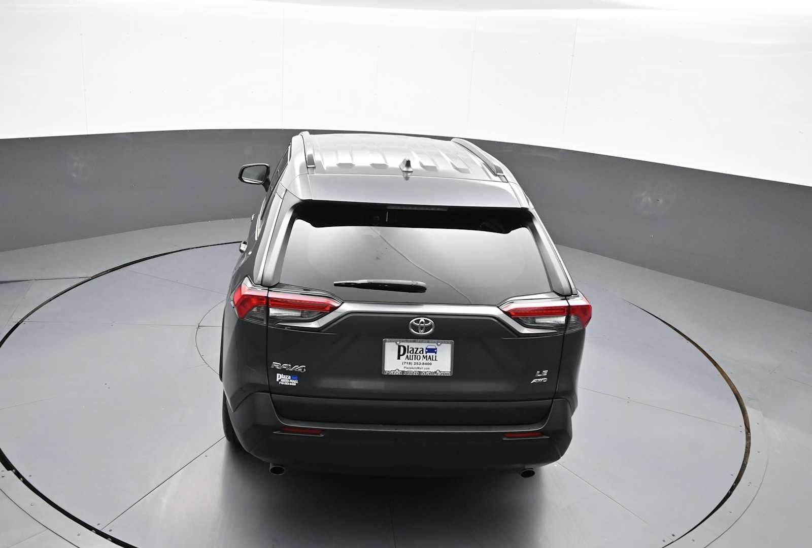 Used 2020 Toyota RAV4 LE w/ All Weather Liner Package AWD/4WD image 38