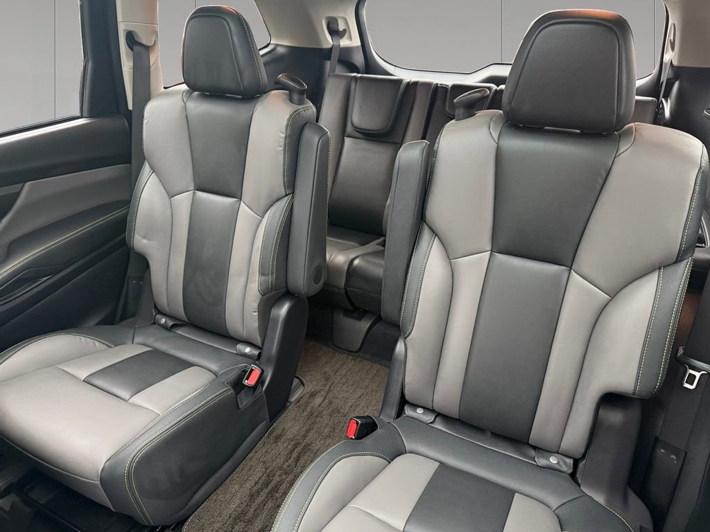 Used 2023 Subaru Ascent Onyx Edition image 16