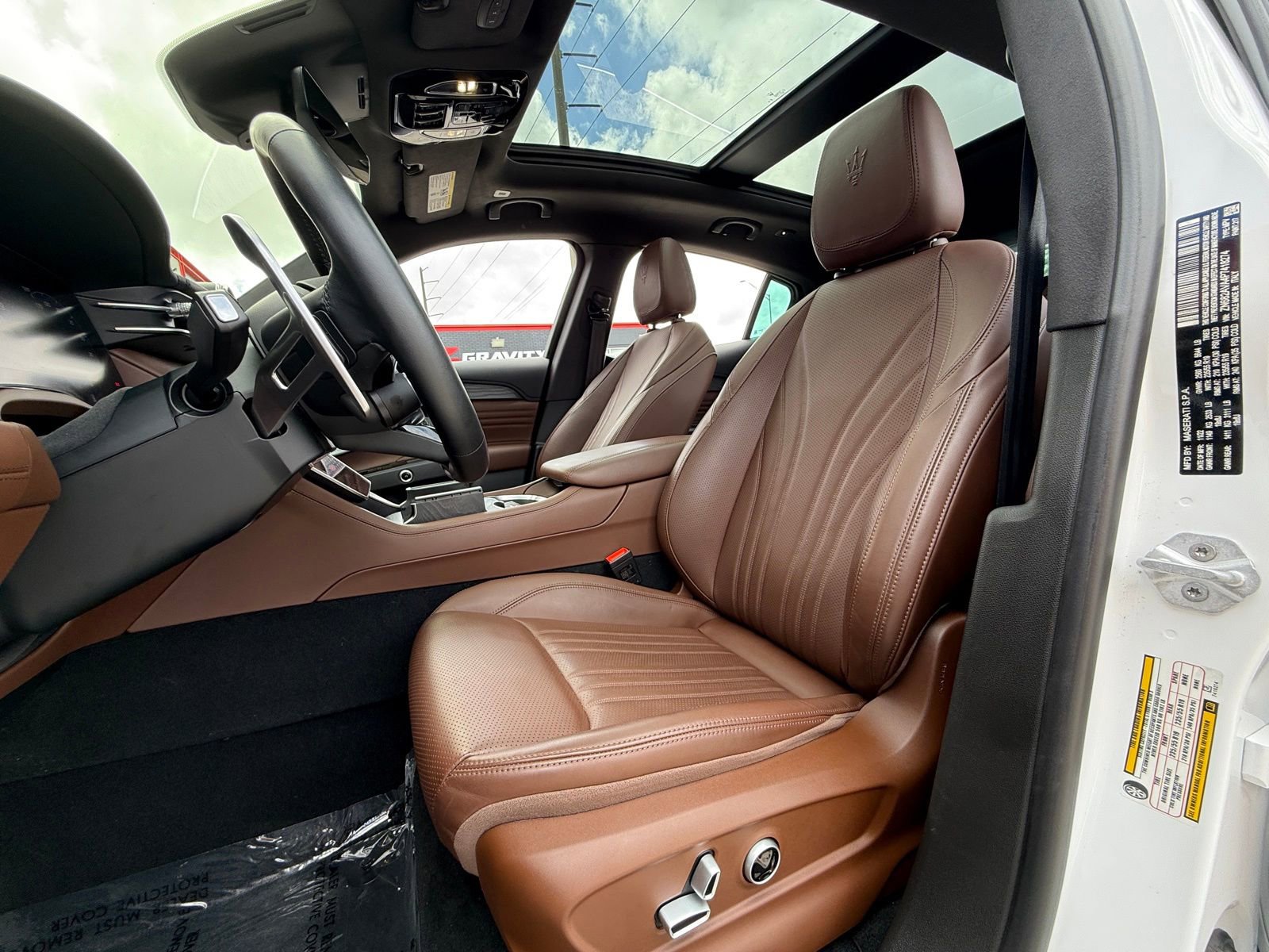 Used 2023 Maserati Grecale GT image 16