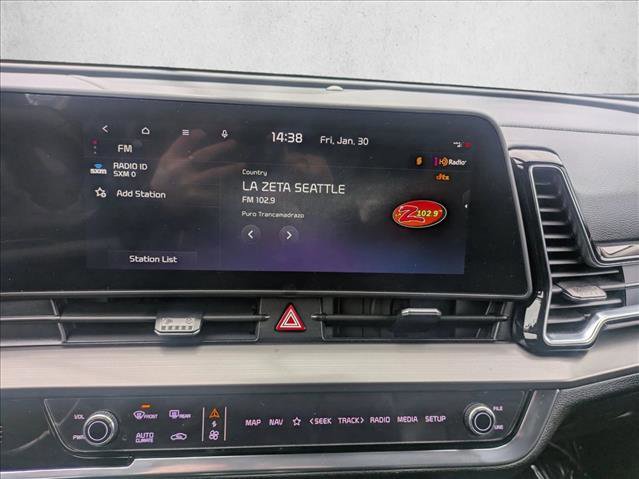 Used 2023 Kia Sportage EX image 16