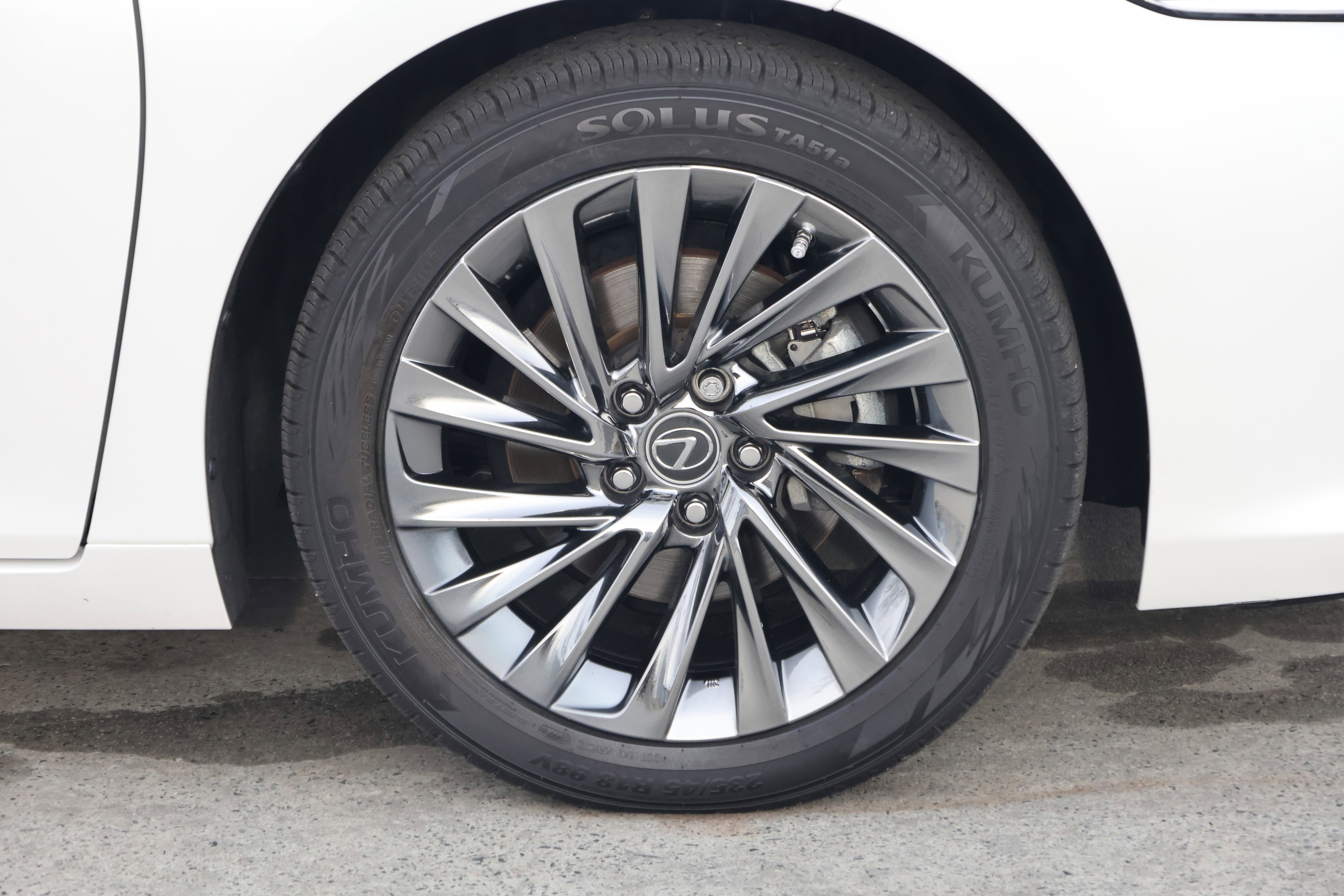 Certified 2024 Lexus ES 350 Ultra Luxury image 11