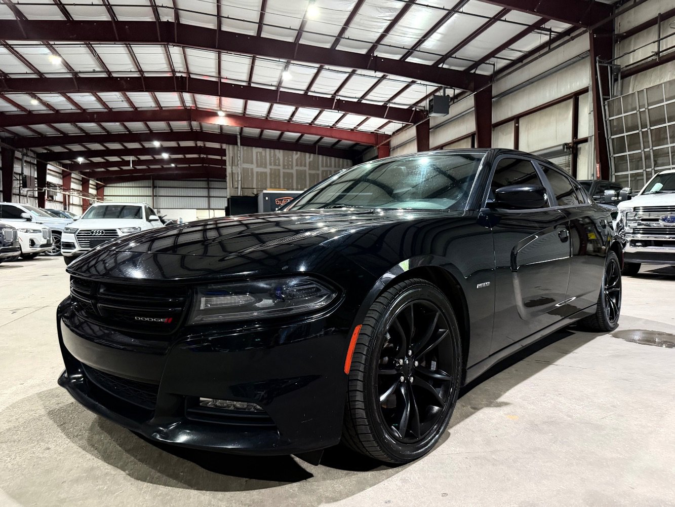 Used 2016 Dodge Charger R/T w/ Blacktop Package RWD image 9