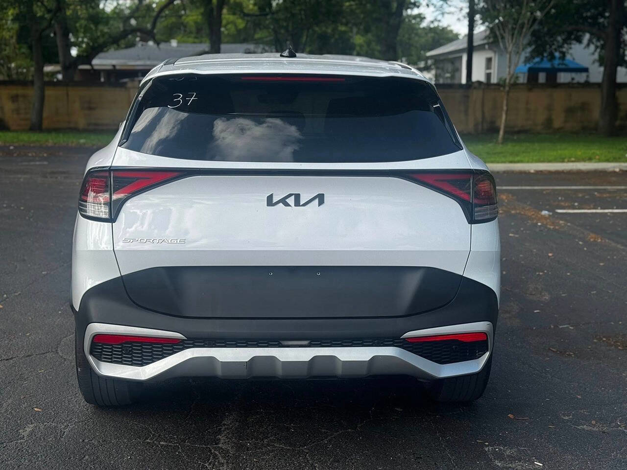 Used 2025 Kia Sportage EX image 13