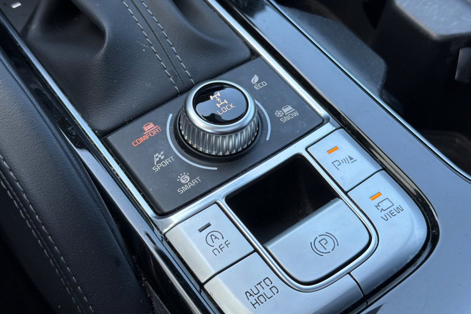 Used 2022 Kia Telluride SX w/ SX Prestige Package image 33