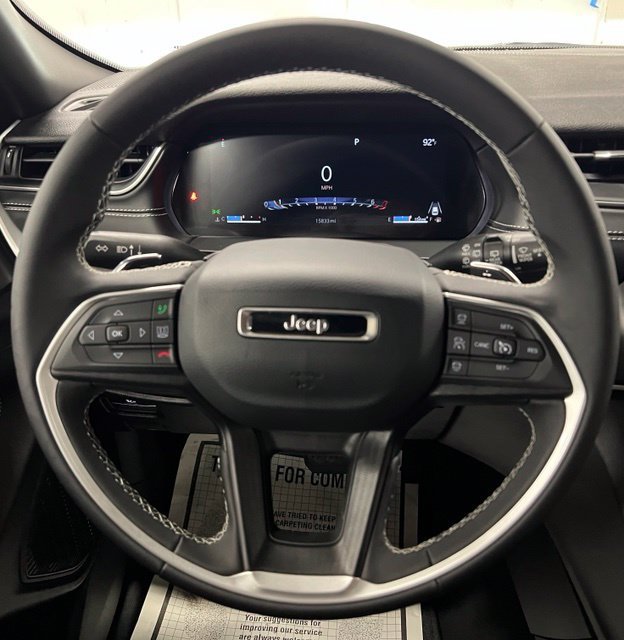 Used 2024 Jeep Grand Cherokee Laredo X RWD image 11