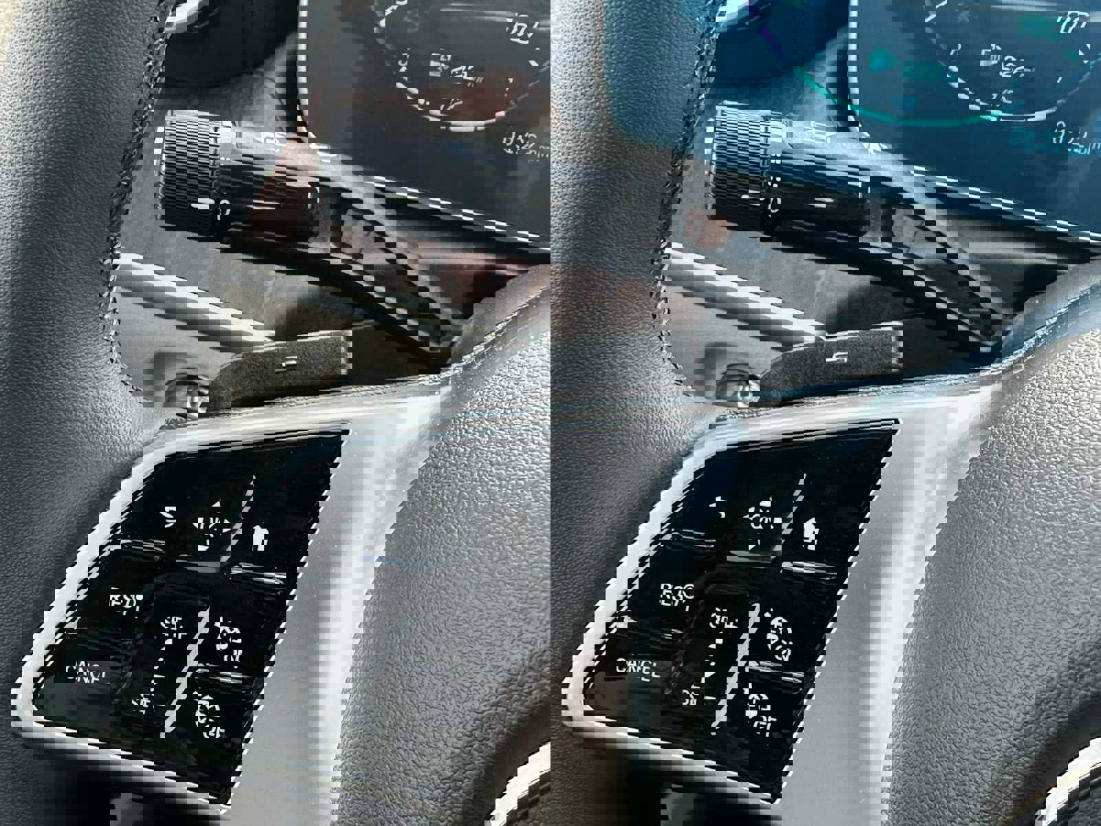 Used 2026 Mercedes-Benz C 300 4MATIC Sedan image 33