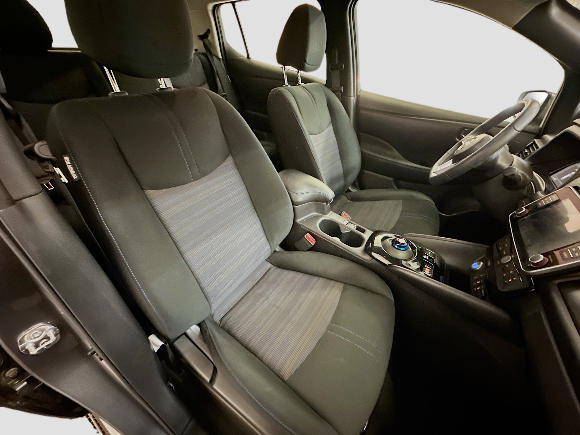 Used 2024 Nissan Leaf SV Plus image 32