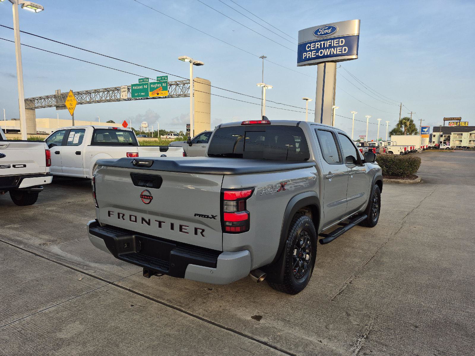 Used 2024 Nissan Frontier Pro-X w/ Pro Premium Package RWD image 11