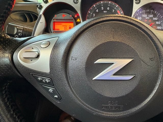 Used 2014 Nissan 370Z Touring RWD image 14