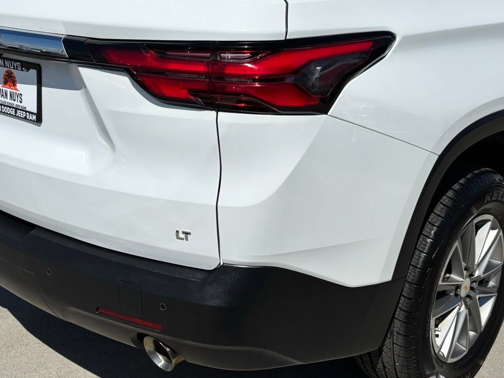Used 2023 Chevrolet Traverse LT image 5