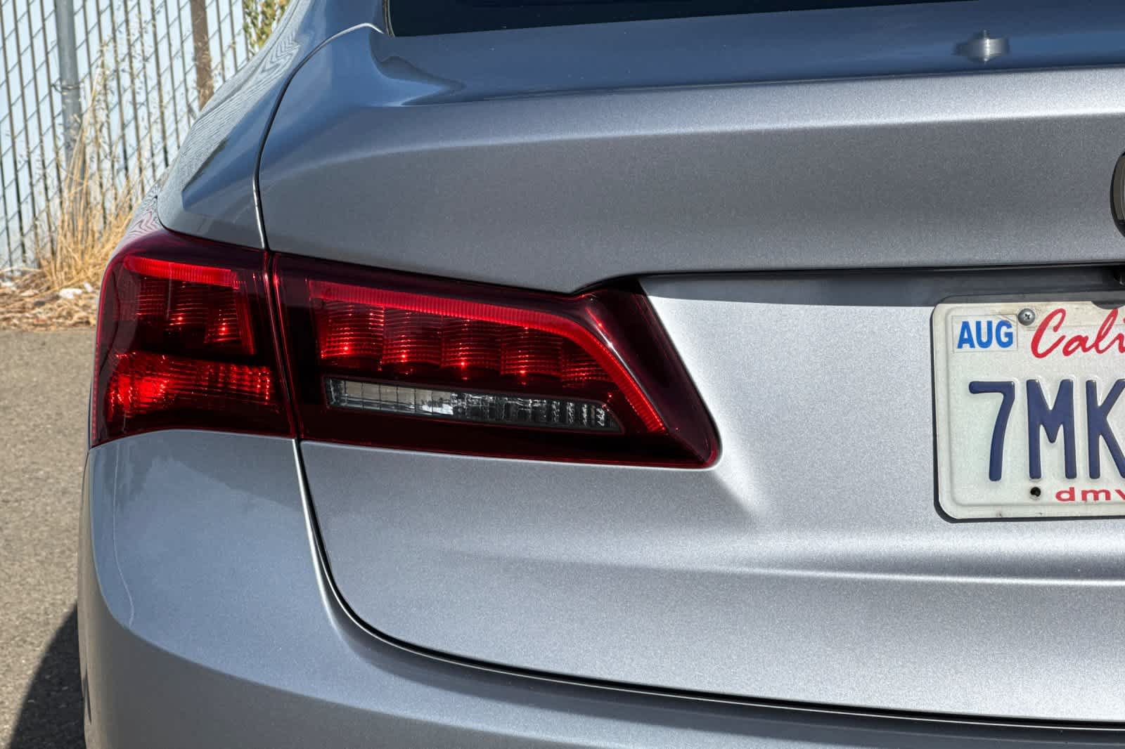 Used 2015 Acura TLX w/ Technology Package FWD image 23