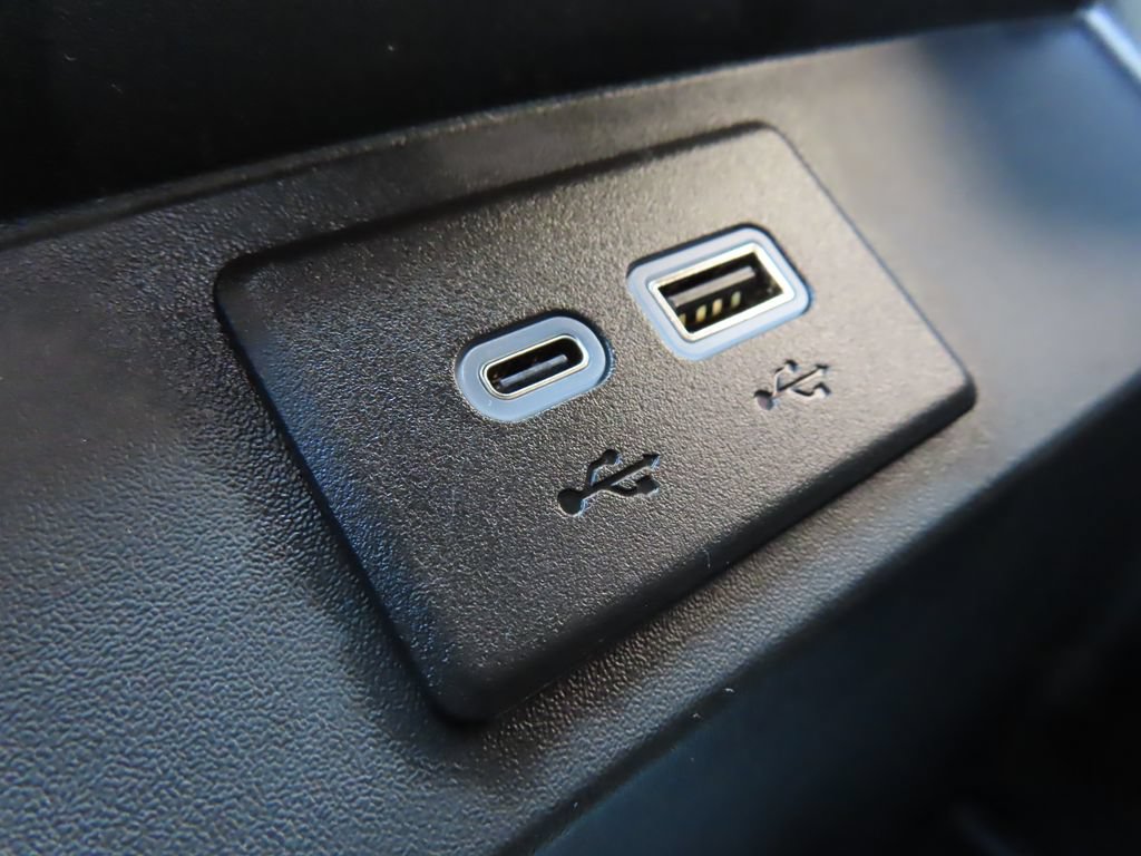 Certified 2025 GMC Yukon AT4 AWD/4WD image 10