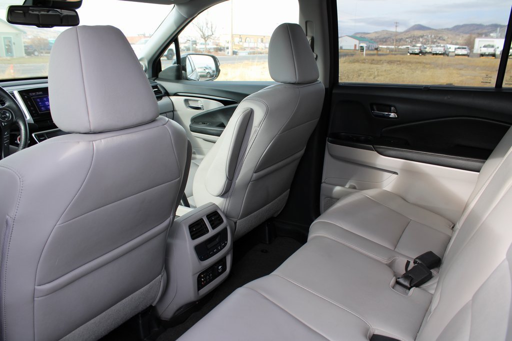 Used 2017 Honda Pilot Touring image 15