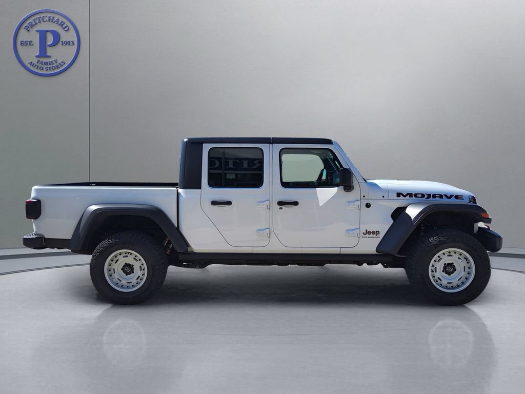 Used 2023 Jeep Gladiator Mojave w/ LED Lighting Group AWD/4WD image 8