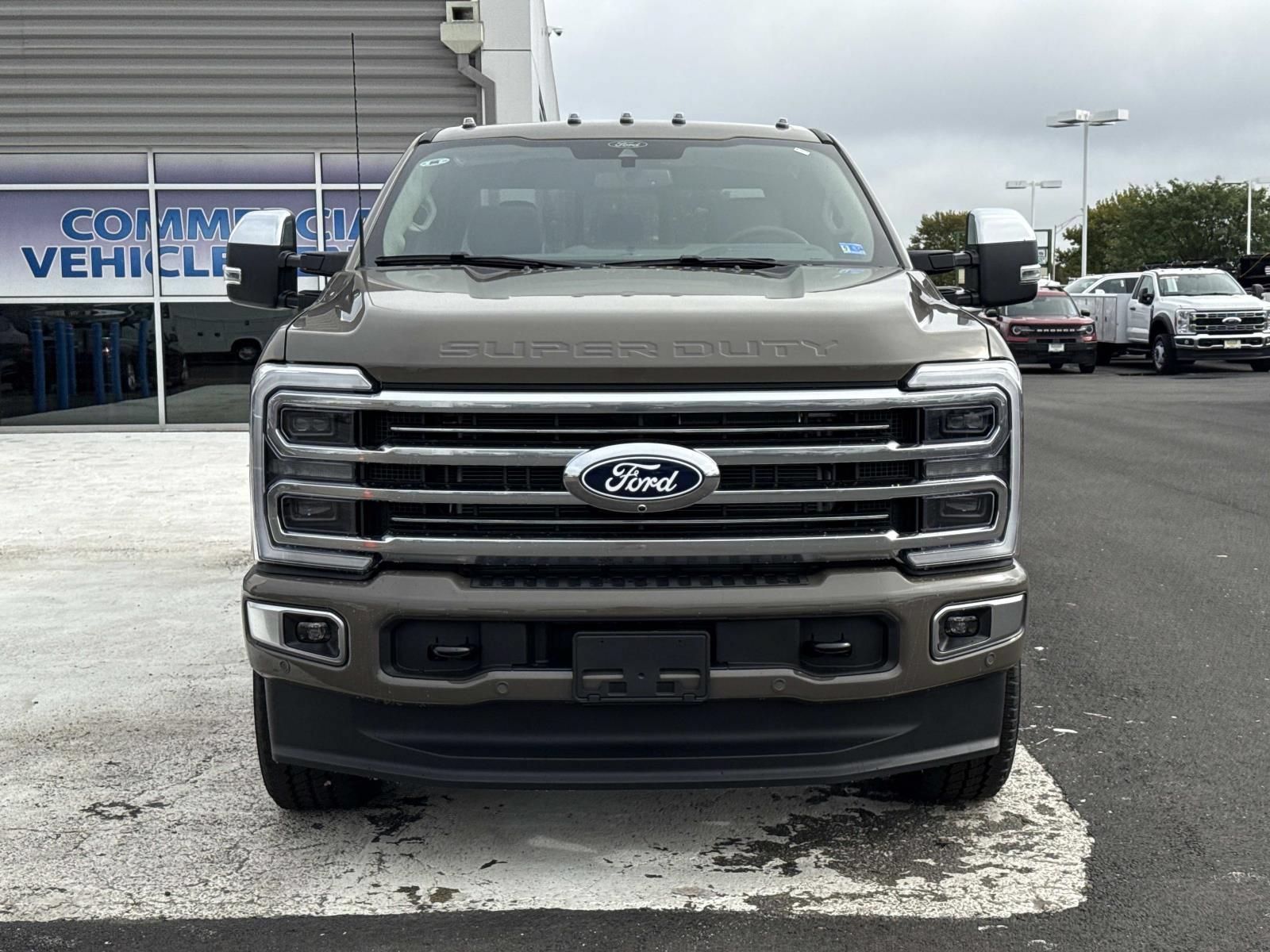 New 2027 Ford F250 Platinum w/ Platinum Plus Package AWD/4WD image 8