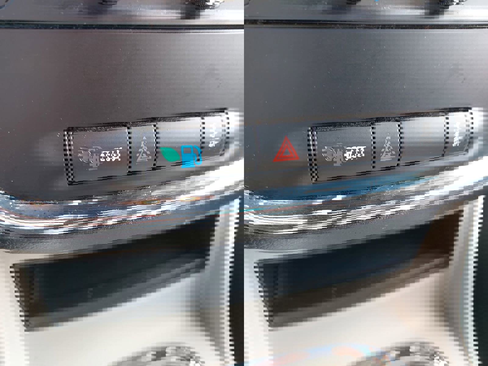 Used 2019 Dodge Grand Caravan SXT image 26