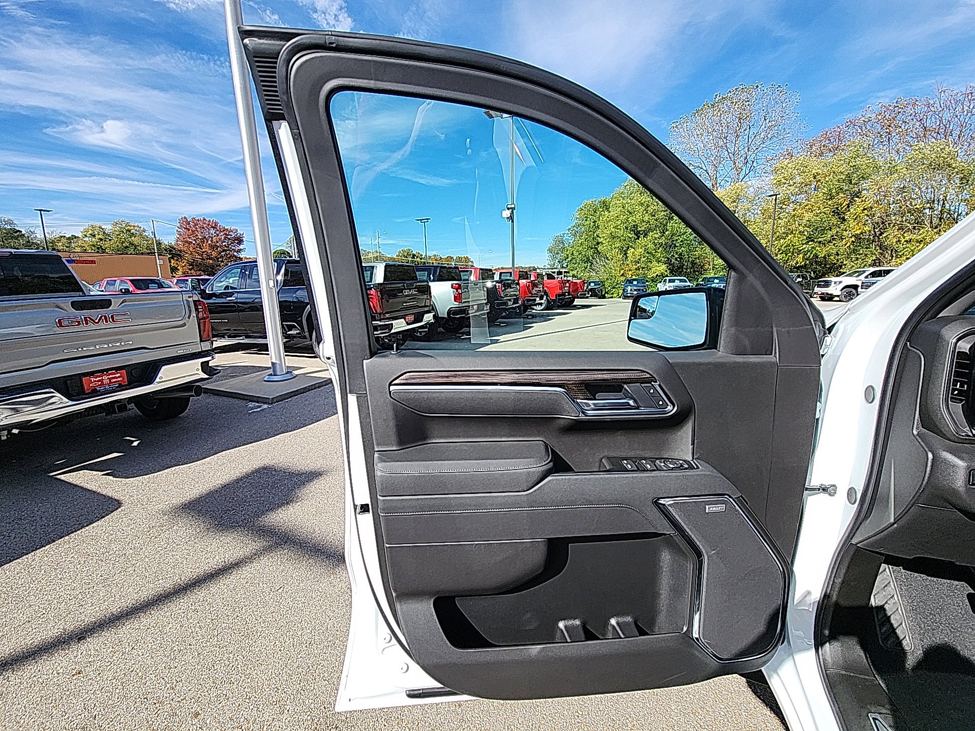 New 2026 Chevrolet Silverado 1500 LT Trail Boss w/ Convenience Package II image 13