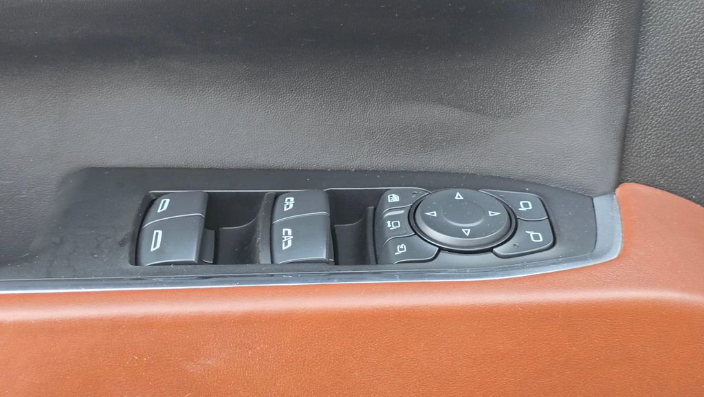 Used 2024 GMC Sierra 3500 Denali Ultimate image 24