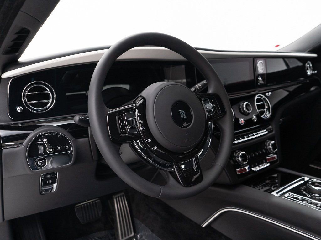 Used 2025 Rolls-Royce Ghost AWD/4WD image 15