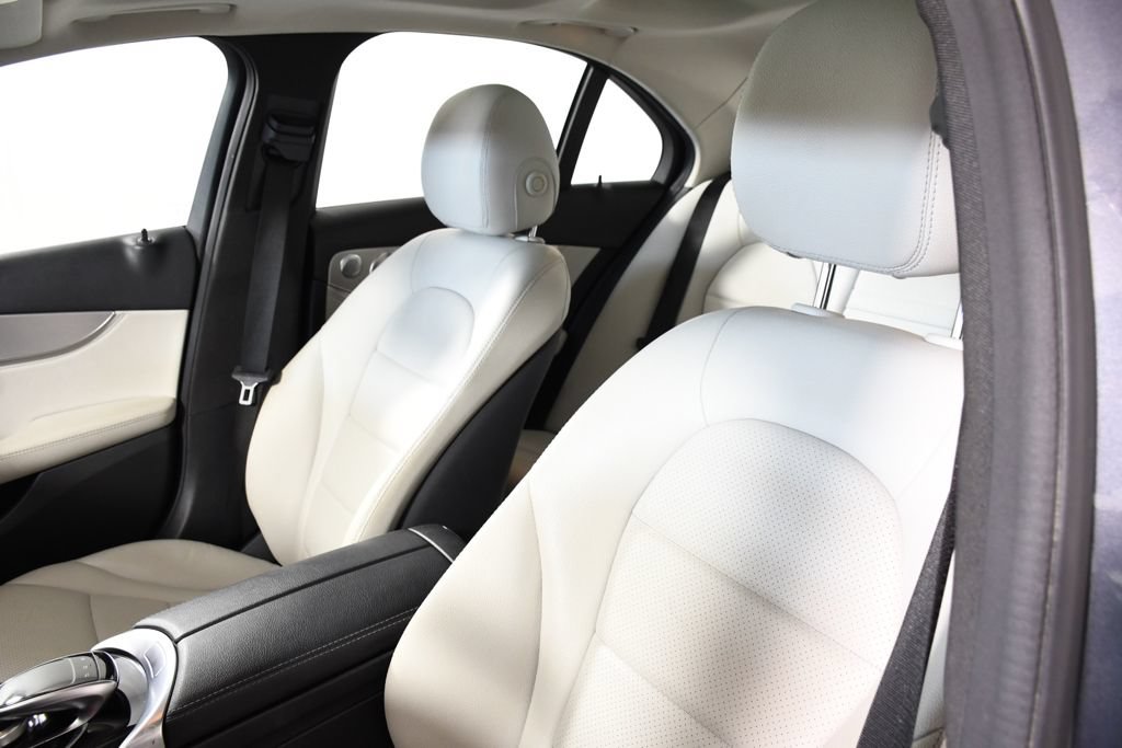 Used 2015 Mercedes-Benz C 300 4MATIC Sedan image 16