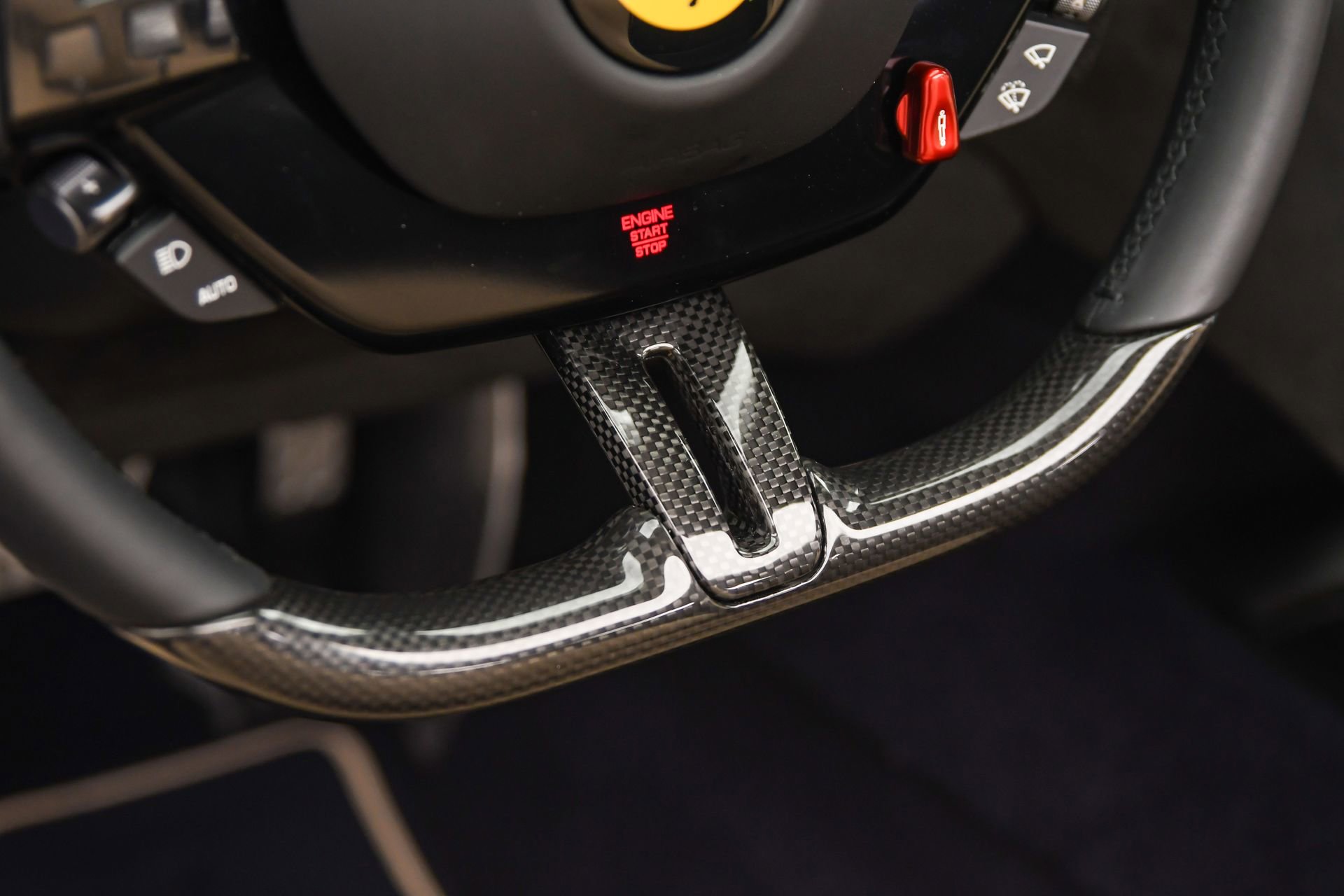 Used 2025 Ferrari Roma Spider image 42