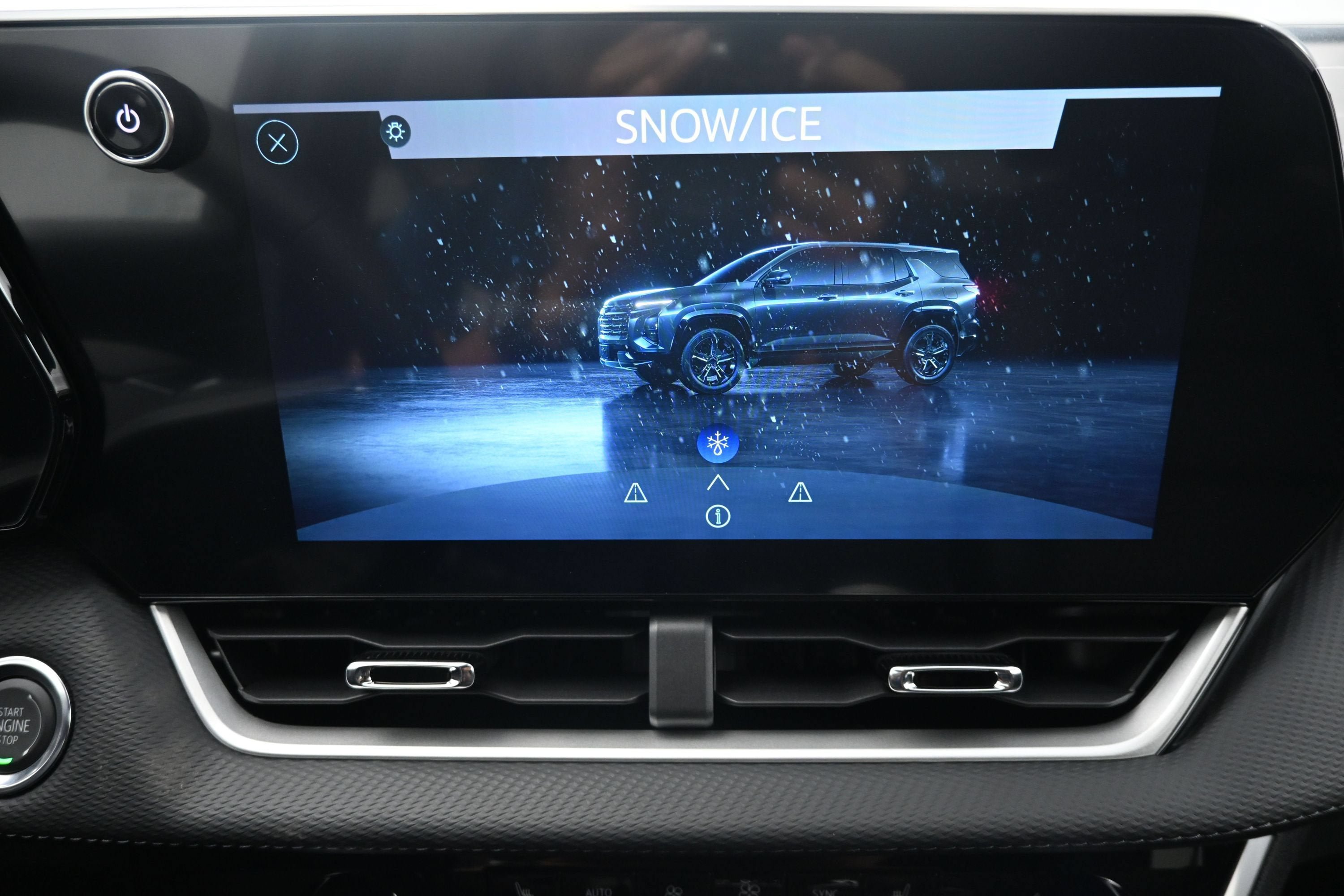 New 2027 Chevrolet Equinox LT w/ Convenience Package II FWD image 24