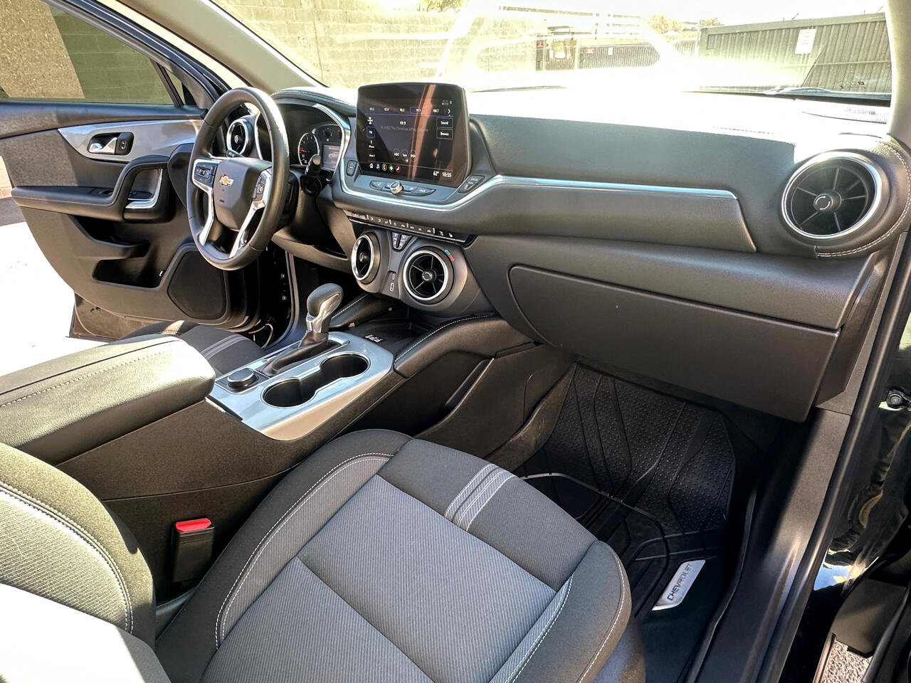 Used 2024 Chevrolet Blazer LT w/ Convenience Package image 28