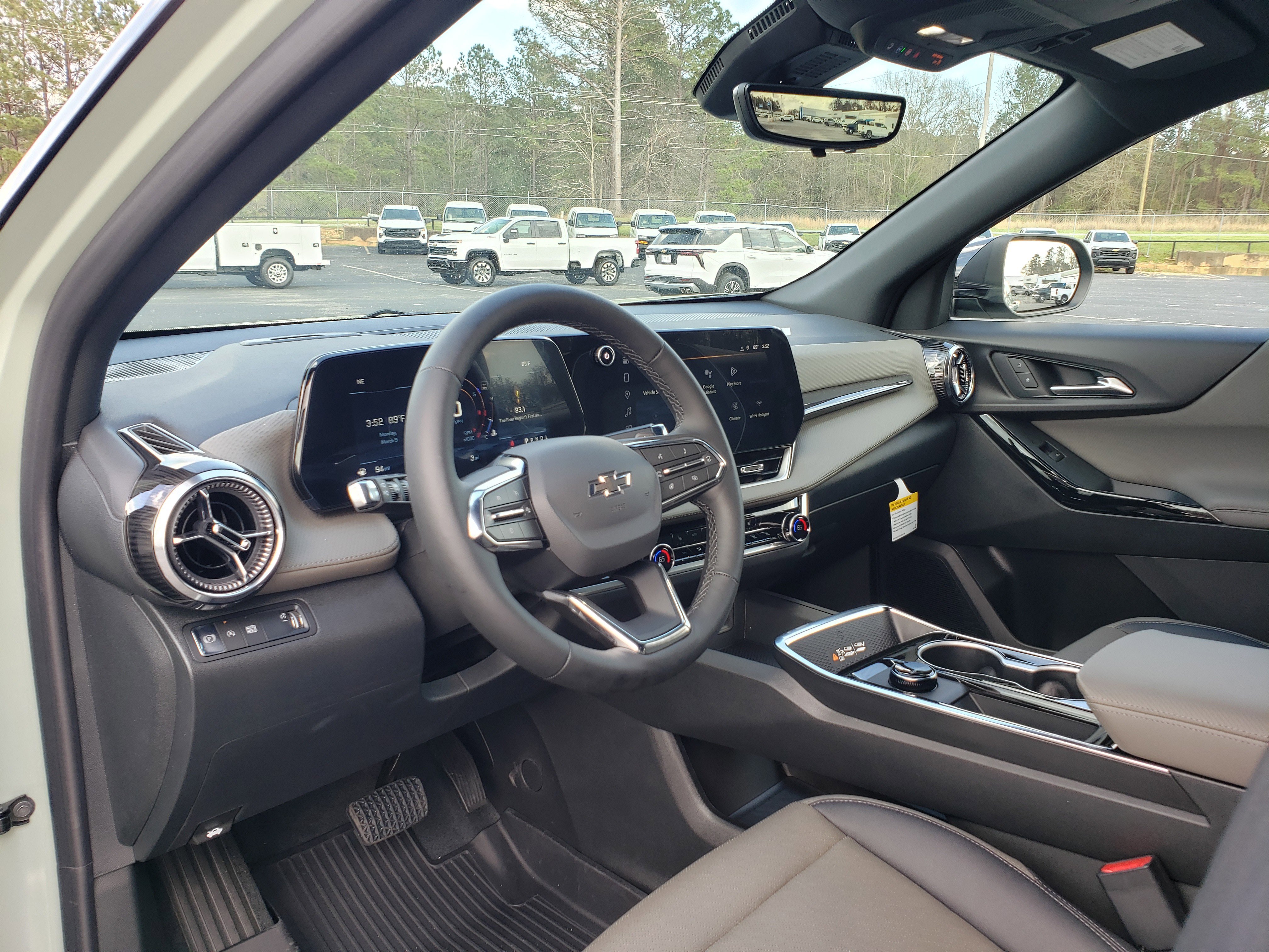 New 2026 Chevrolet Equinox LT image 29