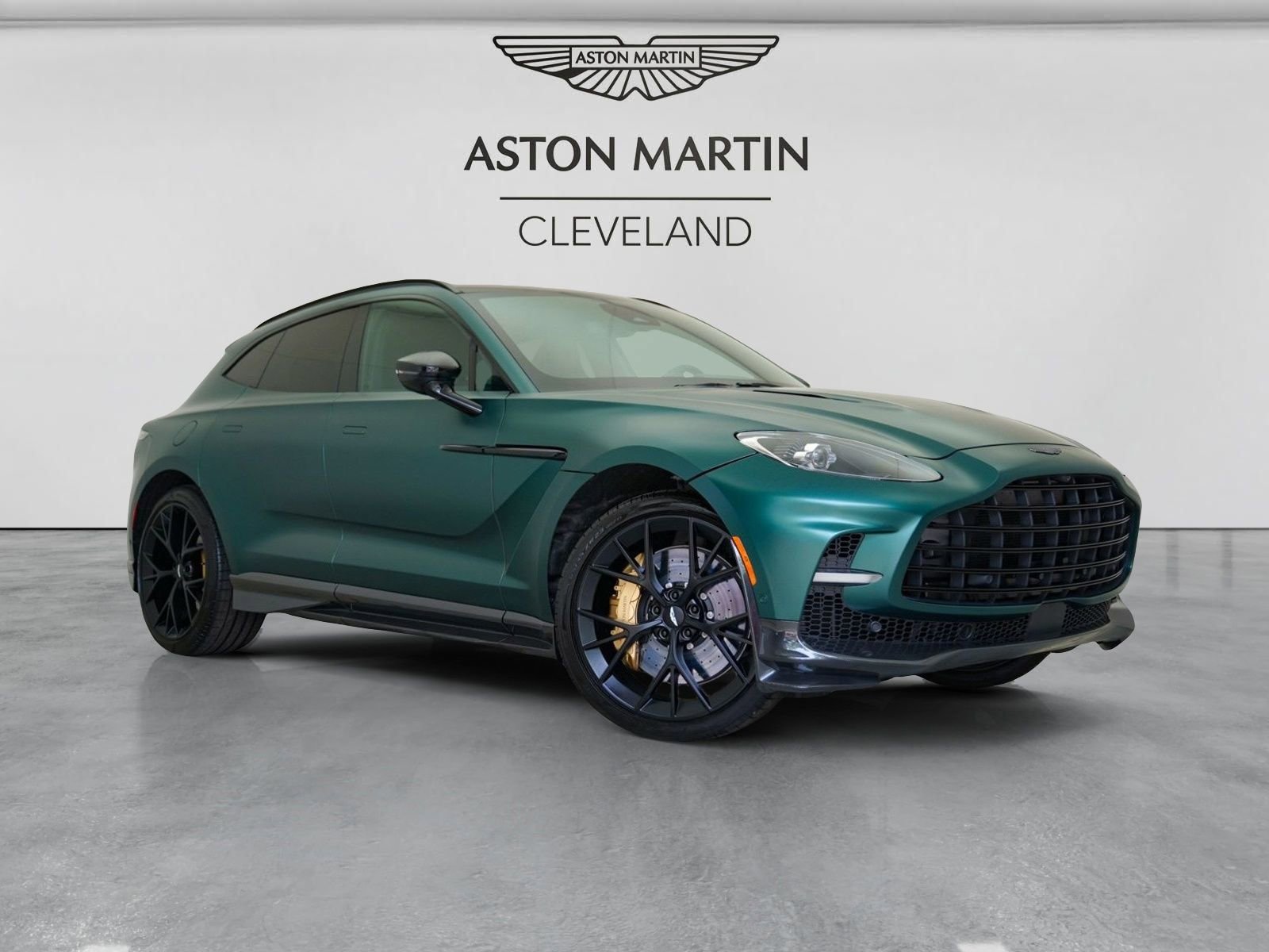 Used 2025 Aston Martin DBX 707 AWD/4WD image 1