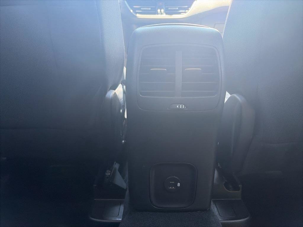 Used 2020 Ford Escape SE FWD image 16