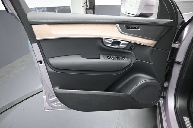 Used 2026 Volvo XC90 B6 Plus w/ Protection Package AWD/4WD image 20