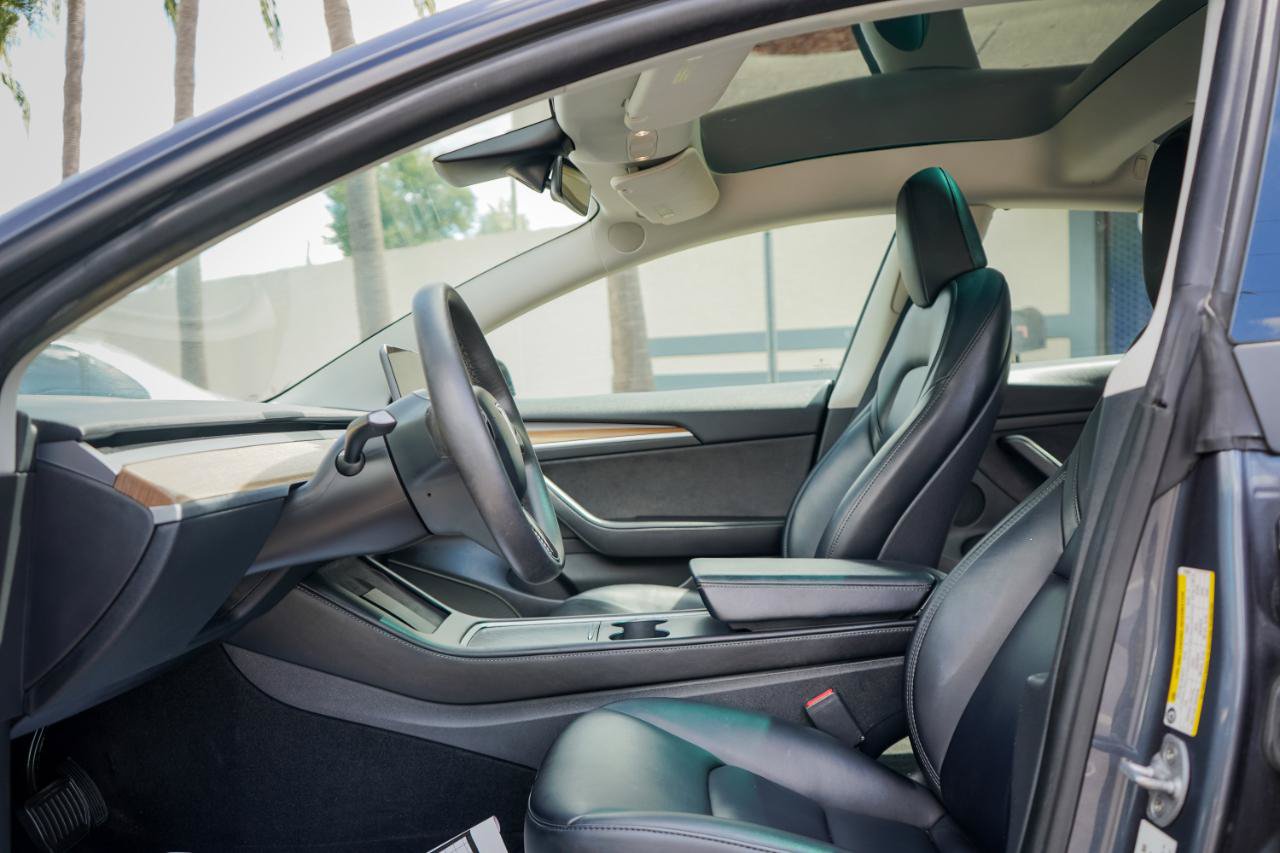 Used 2023 Tesla Model 3 Standard Range RWD image 8