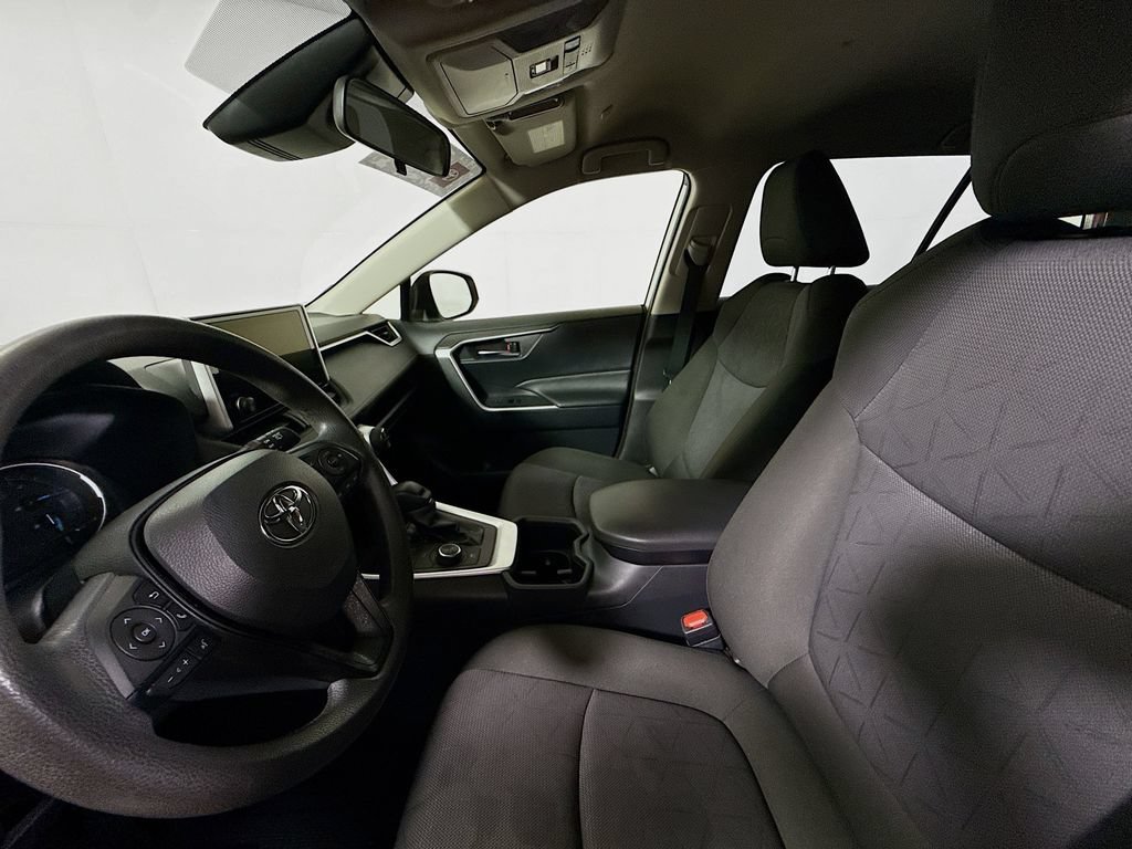 Certified 2025 Toyota RAV4 XLE AWD/4WD image 19