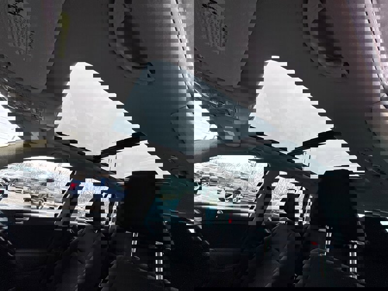 Used 2013 Volkswagen Tiguan S image 18