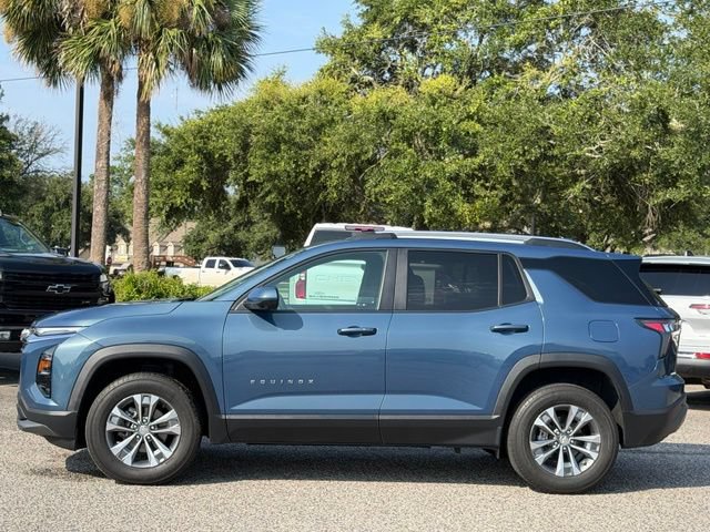 Used 2025 Chevrolet Equinox LT w/ Convenience Package II FWD image 8