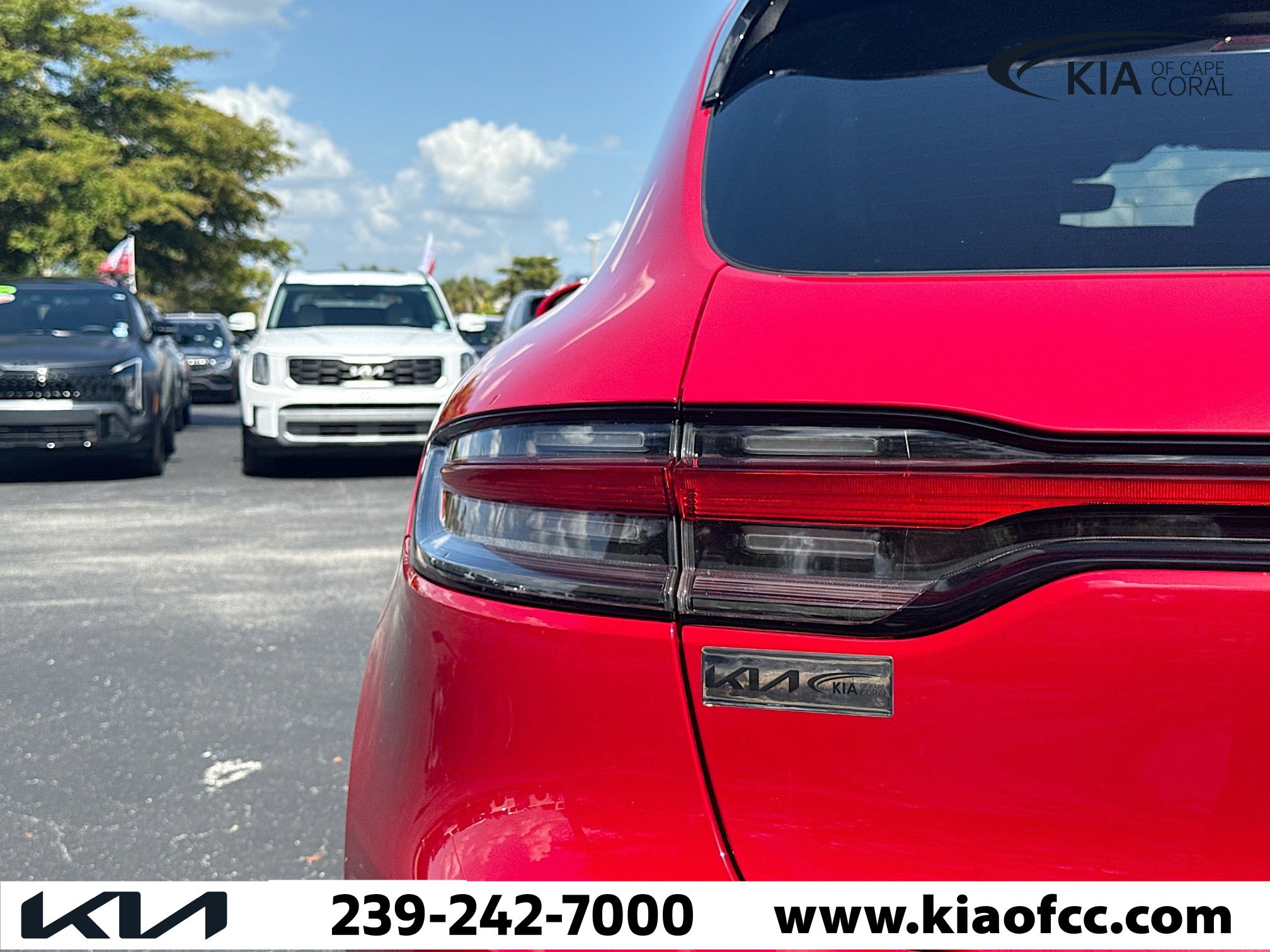 Used 2023 Porsche Macan S image 10