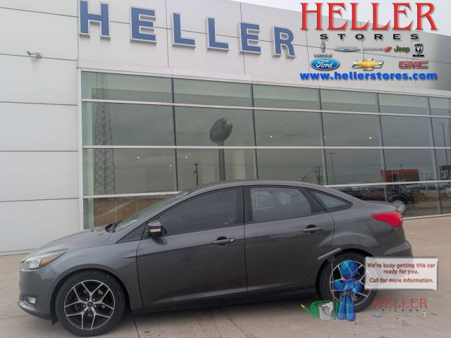 Used 2017 Ford Focus SE image 1