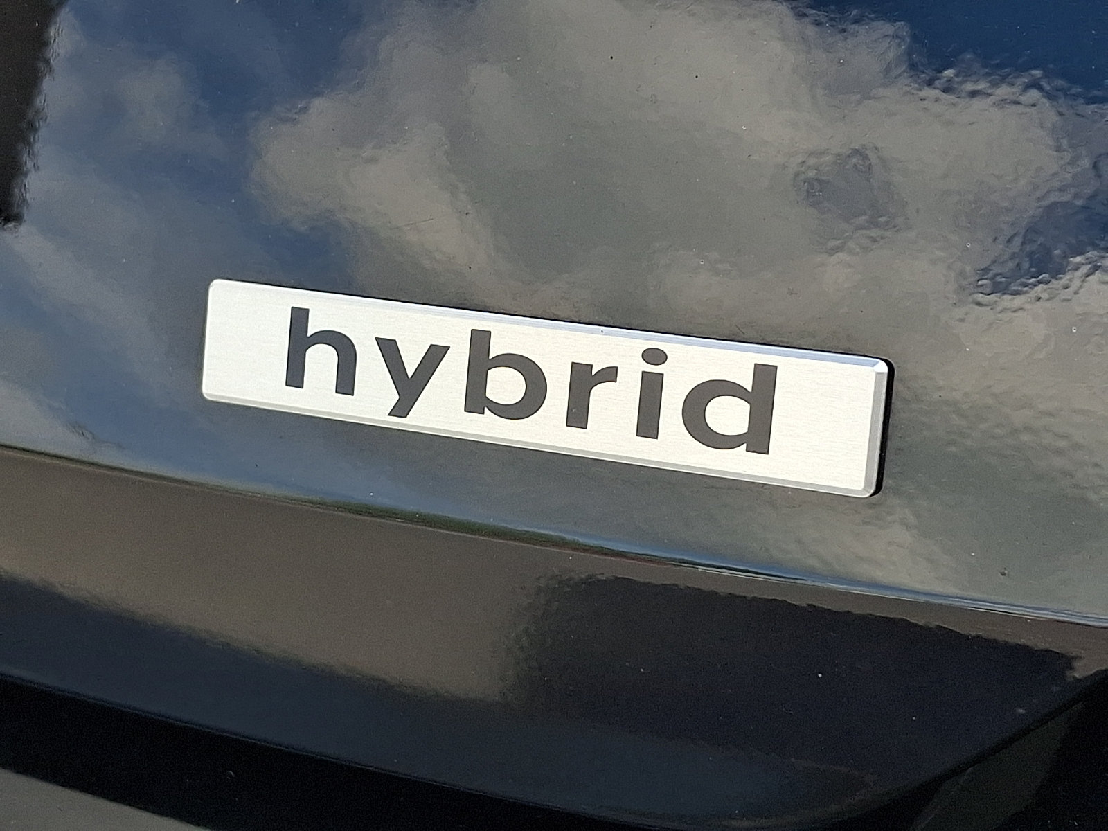Used 2025 Hyundai Elantra SEL FWD image 29