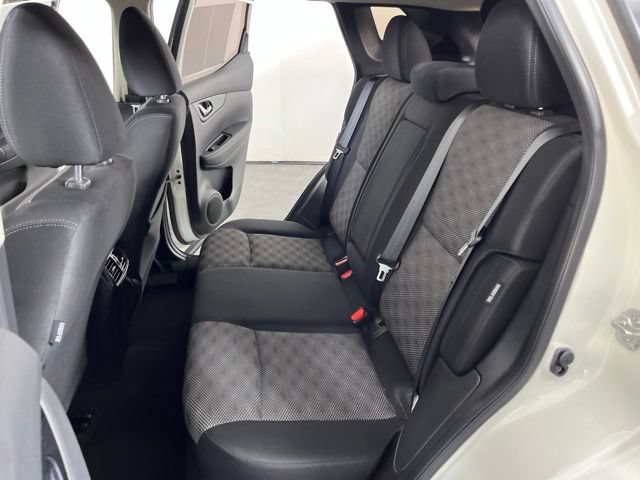 Used 2021 Nissan Rogue Sport SV FWD image 44