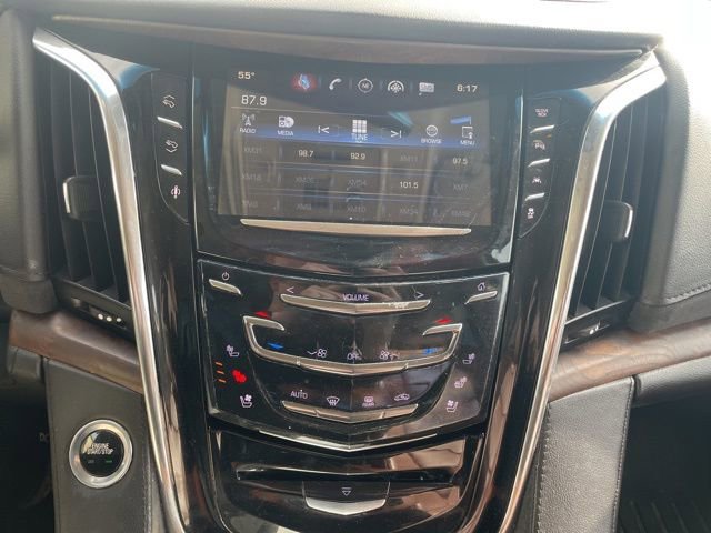 Used 2016 Cadillac Escalade ESV Luxury AWD/4WD image 17