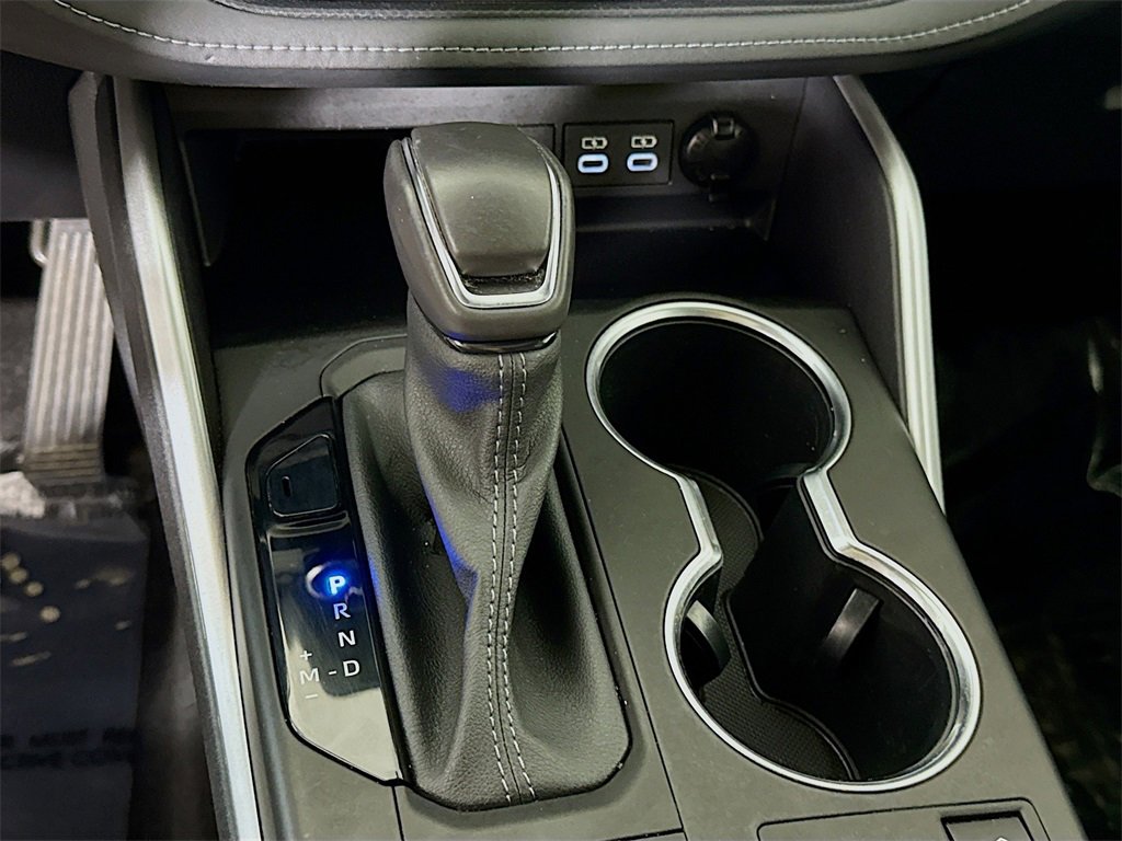 Certified 2023 Toyota Highlander XSE image 10