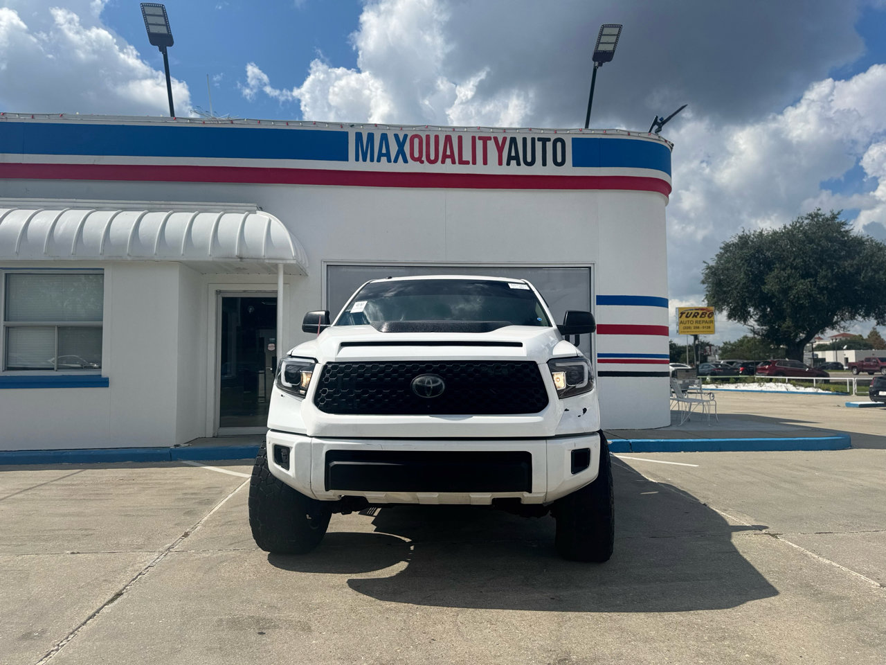 Used 2014 Toyota Tundra SR5 image 4