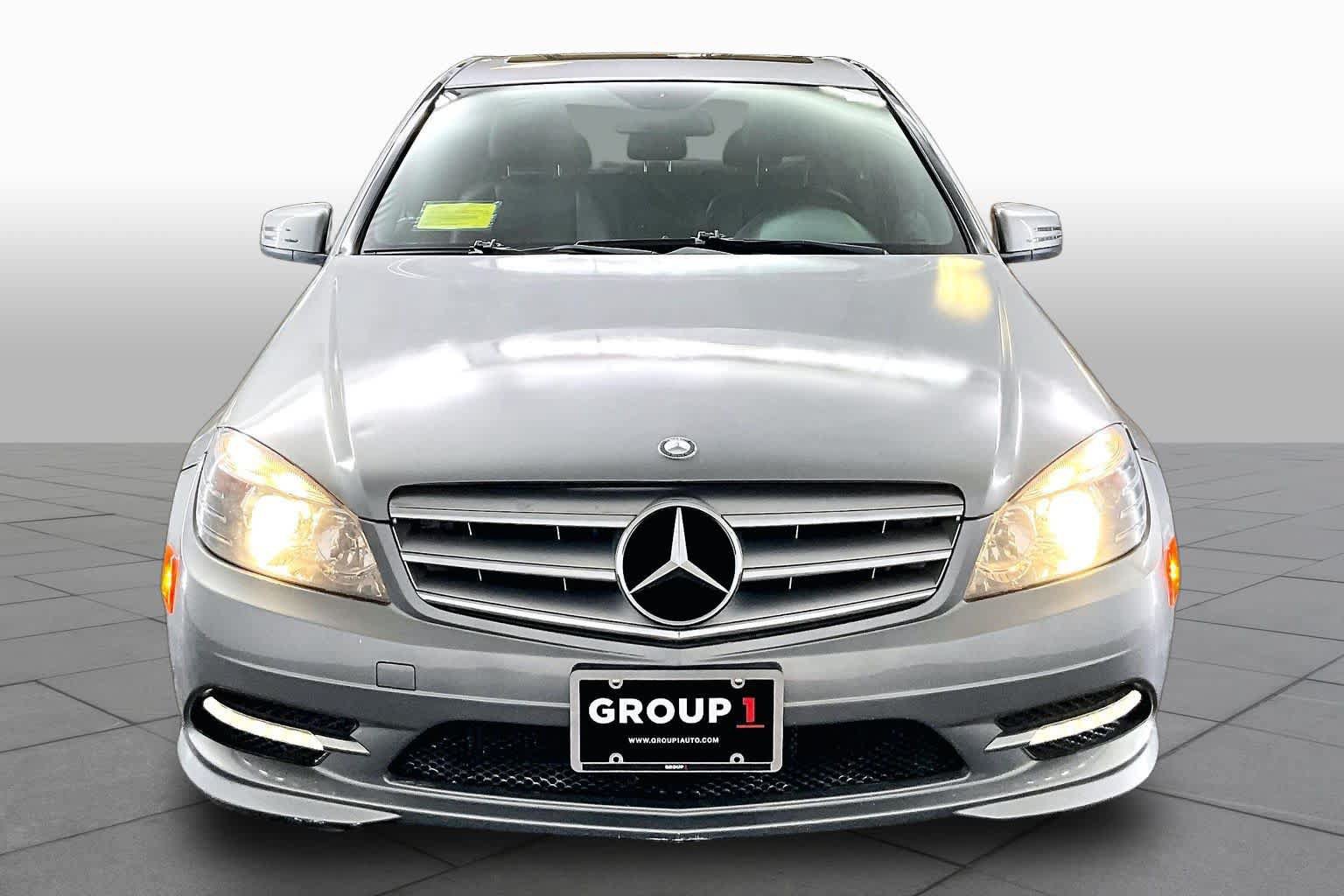 Used 2011 Mercedes-Benz C 300 4MATIC Sedan image 4