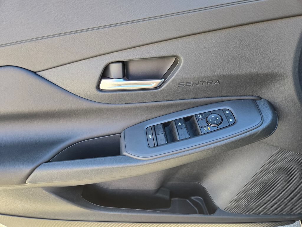 New 2026 Nissan Sentra SV w/ SV Convenience Package FWD image 16