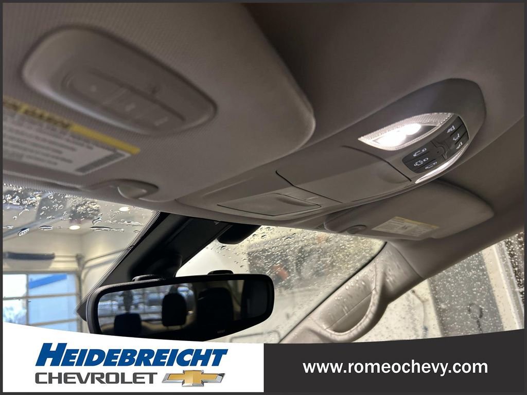 Used 2017 Chrysler Pacifica Touring-L image 24