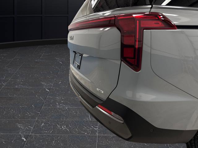 Used 2025 Kia Carnival SX w/ SX Dark Edition Package image 34