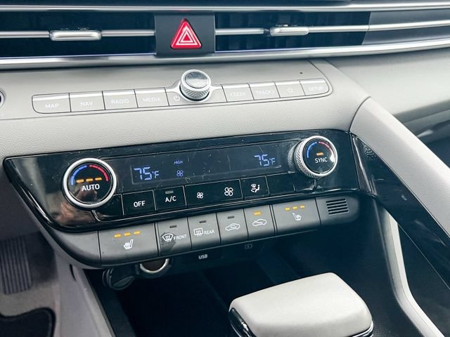New 2025 Hyundai Elantra SEL FWD image 21