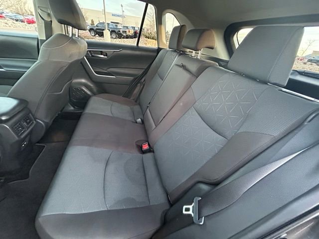 Used 2025 Toyota RAV4 XLE image 22