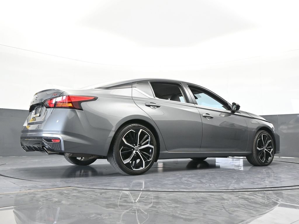 Used 2024 Nissan Altima 2.5 SR image 56
